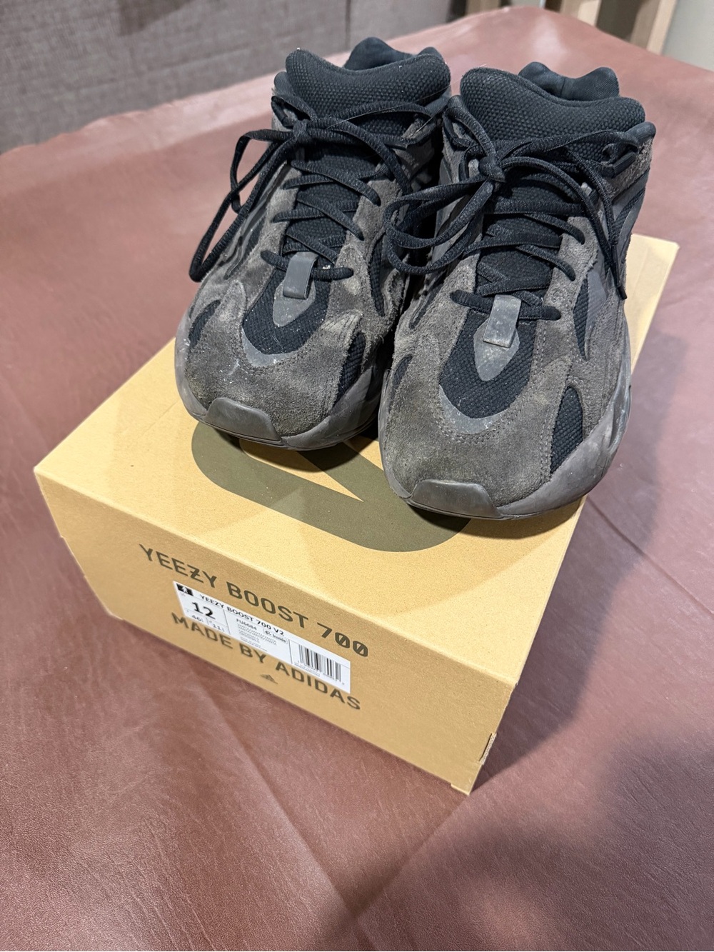 Adidas Yeezy boost 700 vanta size 12